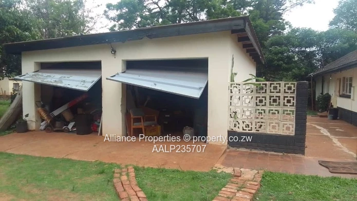 4-Bedroom Home with Borehole and Fitted Kitchen