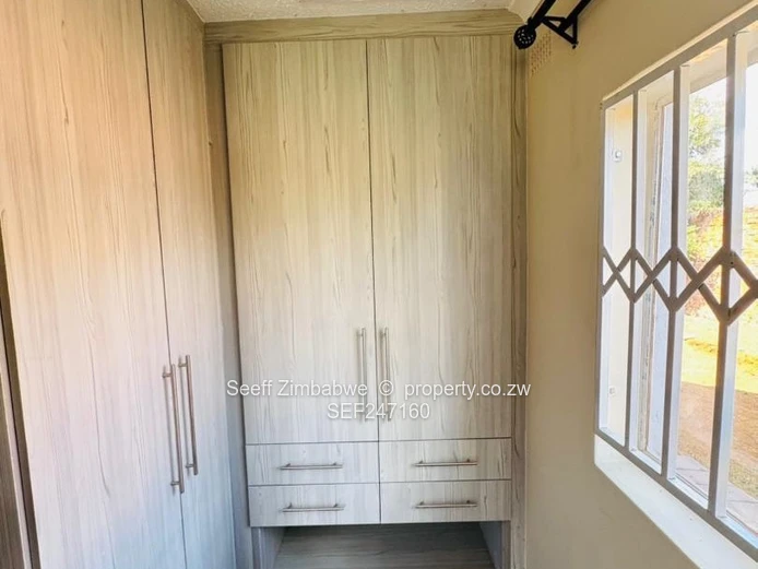 Modern 4-Bed Home in Knowe on 2305m² with Borehole