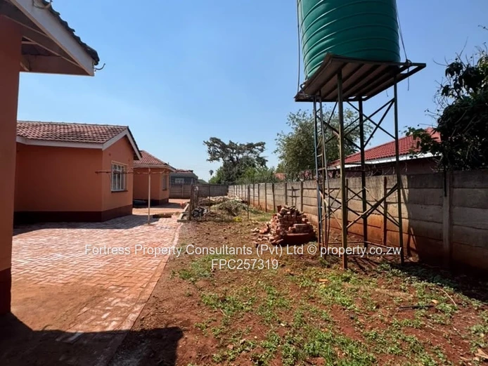 5-Bed House for Rent in Westgate