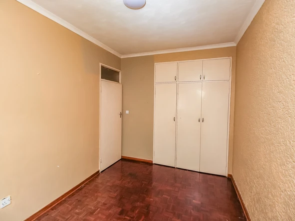 3 Bedroom Flat & Apartment