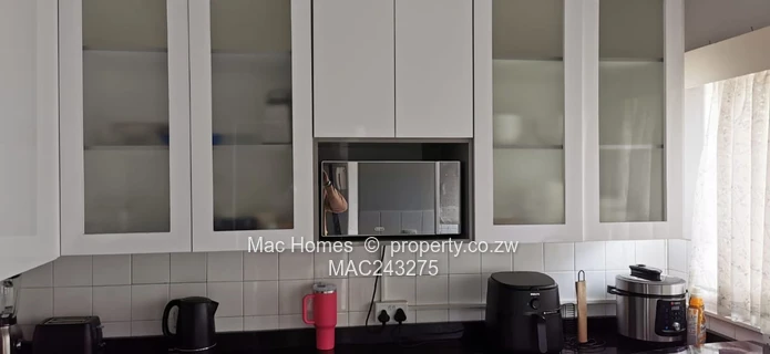 Avenues Finest- 2 bed Duplex Garden flat