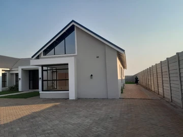 5 Bedroom House
