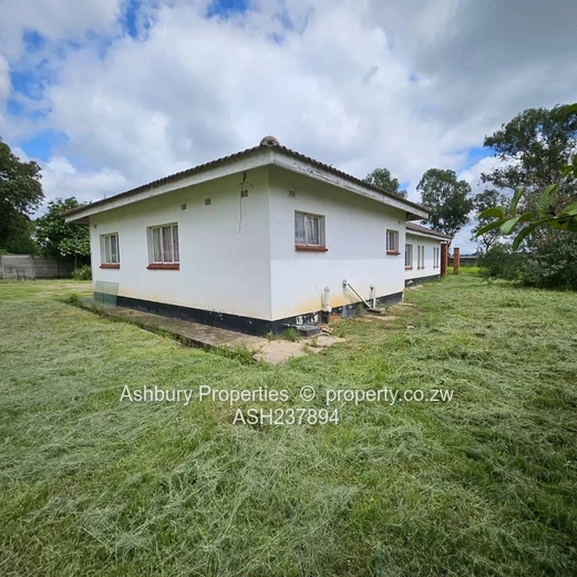 Old Marlborough border Avonlea