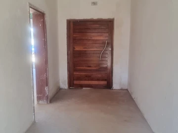 4 Bedroom Flat & Apartment