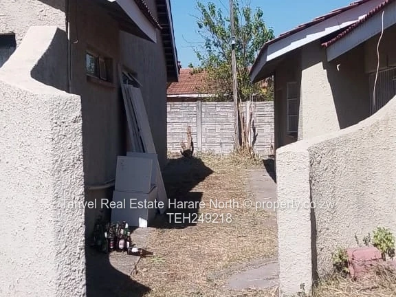 The above pictures are for the 3 bedroomed apartment in waterfalls prospect fitted kitchen and loung
