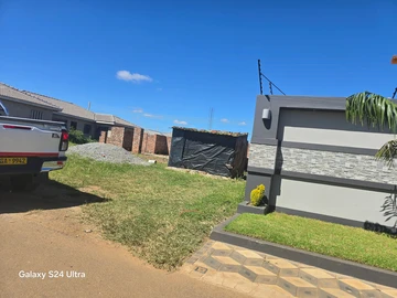 incomplete 4beds house at window level in ashdon pari on 540sqm.ready for deeds,65k