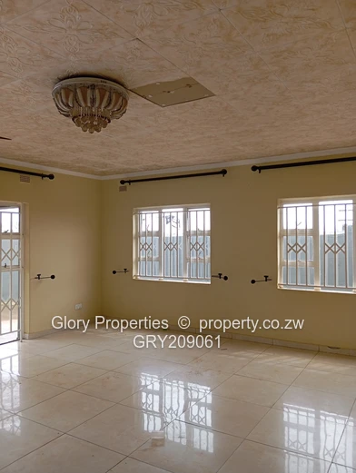 Stunning 3 Bedroom Property in Picnic Park, Waterfalls