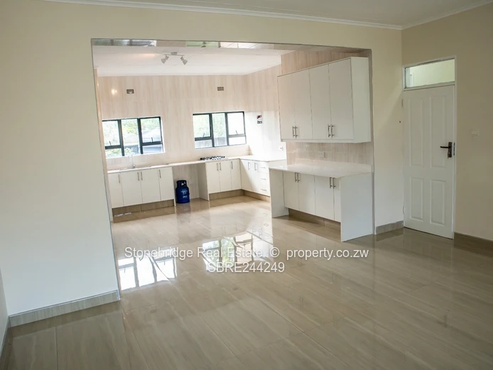 Luxurious 3 Bedroomed Townhouses in Hillside to Rent