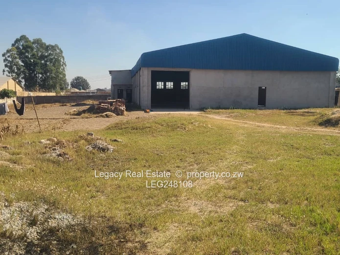 Commercial Warehouse With High Roof Clearance For Sale