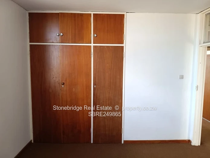 Prime 2 Bedroomed Flat in Ascot for sale