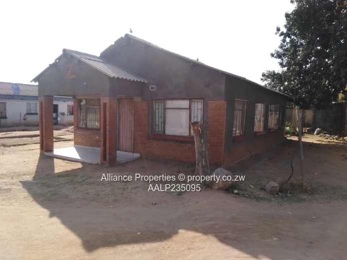 High-Yield 5-Bedroom House in Chitungwiza Unit L