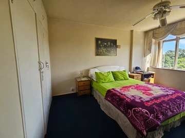 3 Bedroom Flat & Apartment