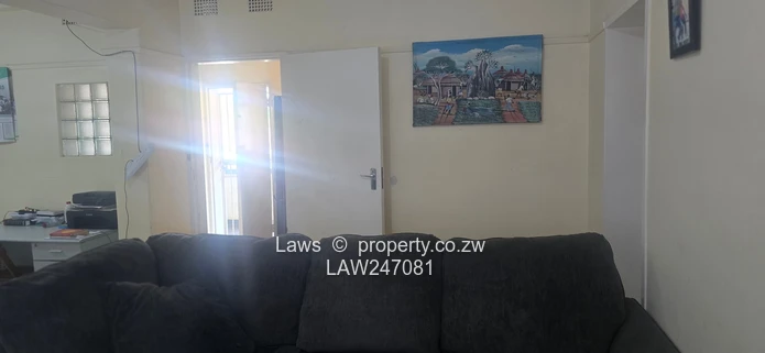 Neat 2 Bedroomed Flat in the Avenues