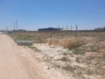 Commercial & Industrial Land