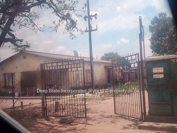 A choice of 5 chitungwiza houses for sale 