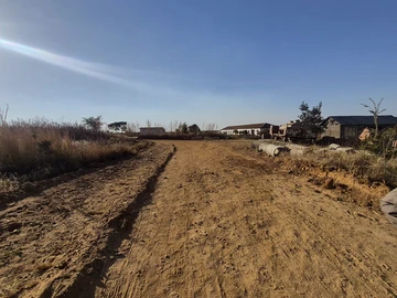 Stands & Residential Land