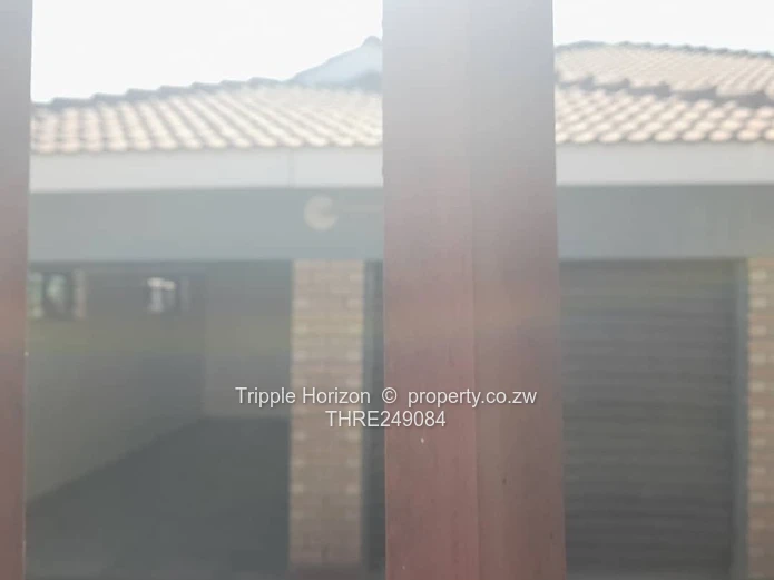 Mainway Meadows: 4-Bed spacious house for sale 