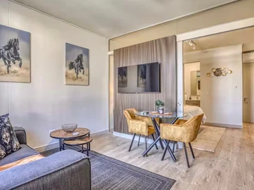 Flat & Apartment
