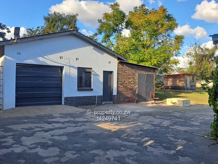 Borrowdale Gunhill commercial property to rent 
