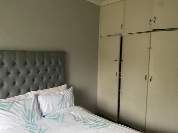 3 Bedroom Flat & Apartment