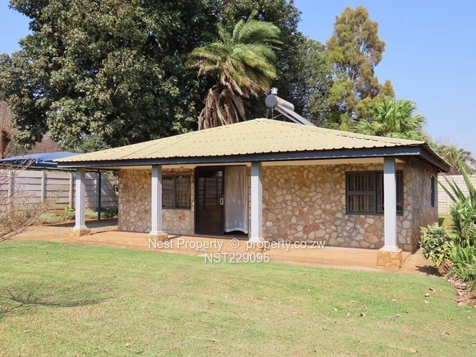 2 Bedroom Cottage on Golden Stairs Road!
