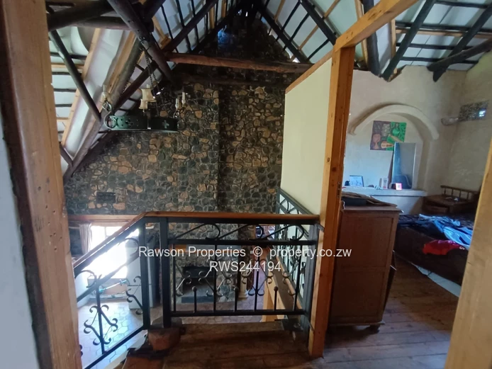 Greystone Park Rustic 3-Bed Stone Home with View & Borehole 