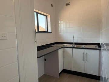 3 Unit Townhouse Complex