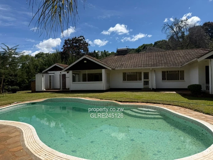 Spacious 5-Bed Greystone Park Home with Pool & Borehole