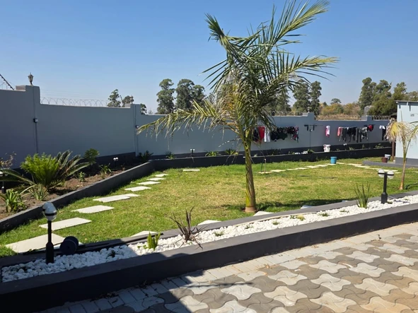 5 Bedroom House