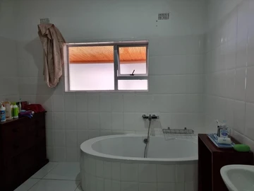 Hotel & Lodge