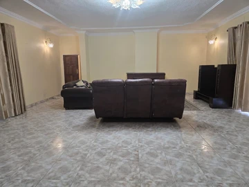 7 Bedroom House