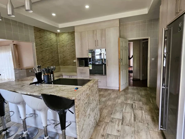 5 Bedroom House