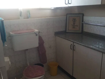 2 Bedroom Flat & Apartment