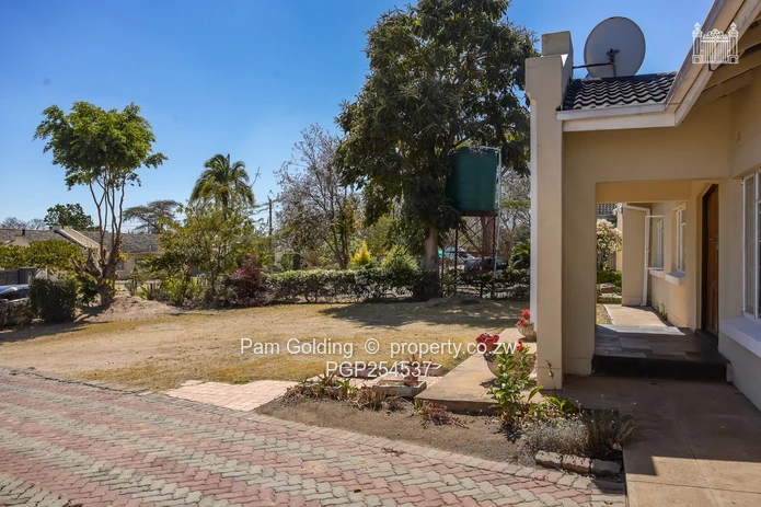 3 Bedroom Villa on Coronation Avenue