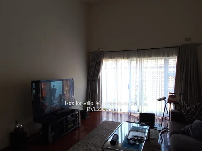 2 bed flat to let greendale