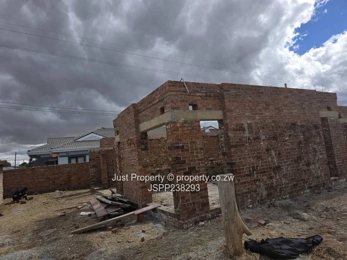 4-Bed Shell Home — 350m² Build on 449m², Erasmus Park