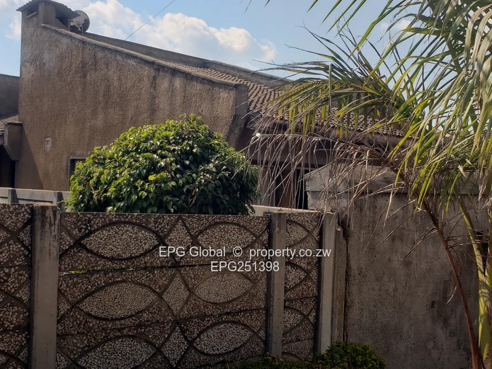 Solid Family house for sale 
