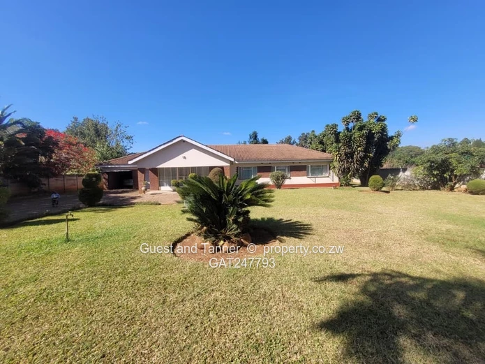 New Marlborough Neat and Spacious Family Home - 4 Bedrooms to Rent