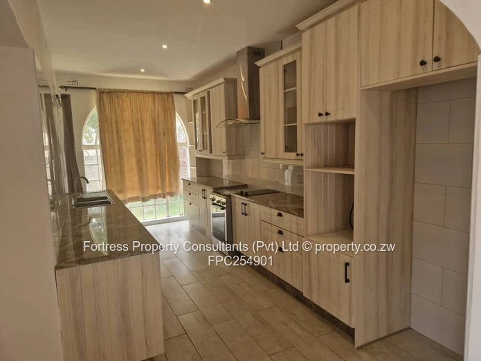 Spacious Quinnington 6-Bed Home with Pool & Borehole