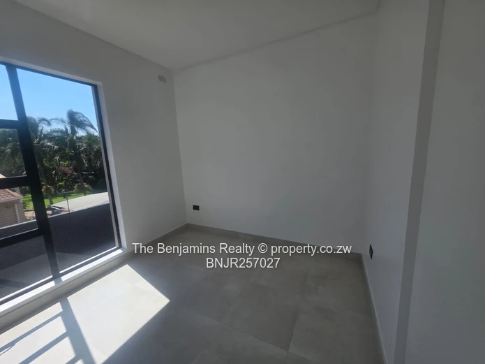Brand New! Townhouse In Kensington
