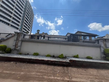 Shop & Retail Property