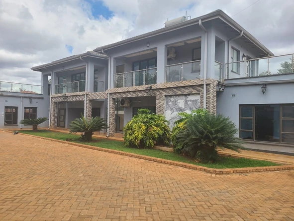 5 Bedroom House