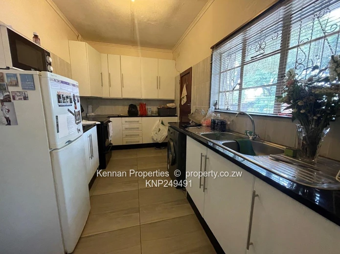 Solid Mabelreign Home for sale (Sole Mandate)