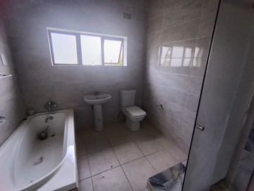 3 Bedroom Garden Flat