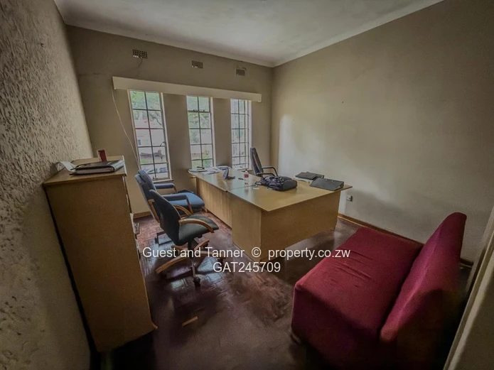 Upper Avenues - Duplex For Sale