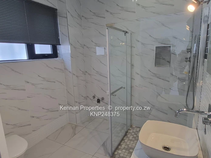 Apartment To Rent In Borrowdale West!