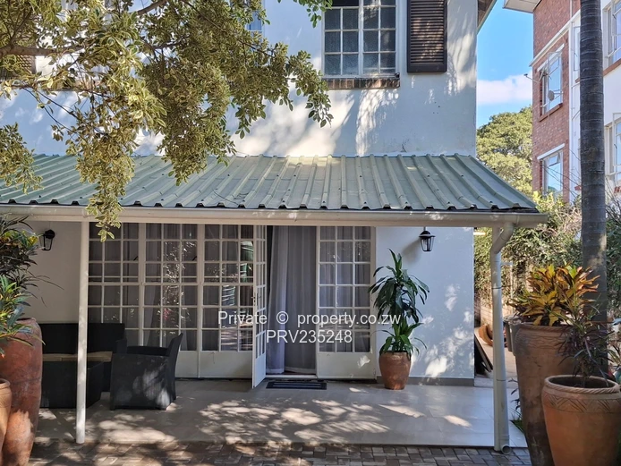 Fully Furnished 2 Bedroomed Garden Flat (Sole Mandate)