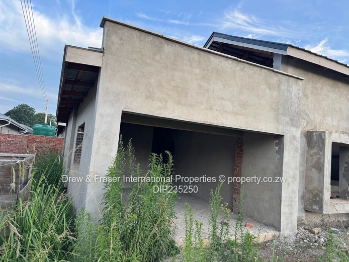 Unfinished 3-Beds house for sale in Mabvazuva