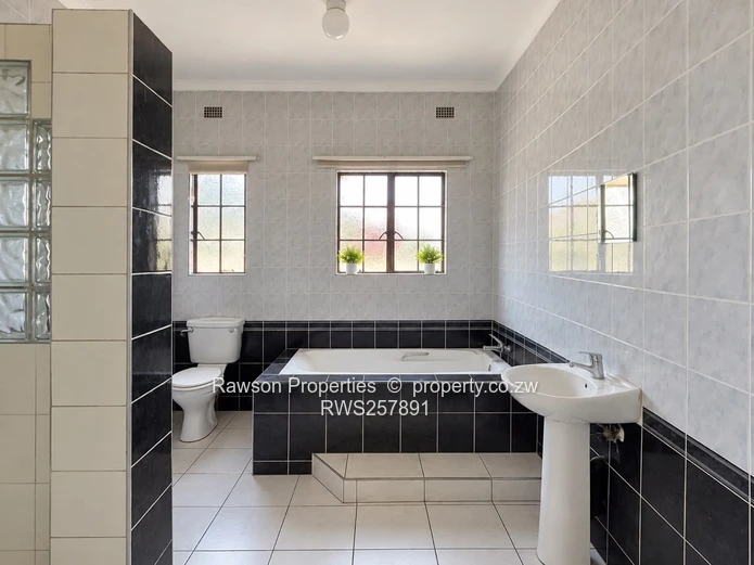 Glen Lorne 4-Bed Home $500,000, Pool & Borehole on 3500m²