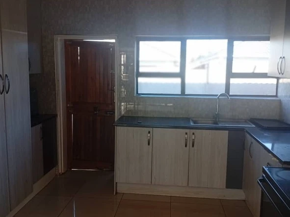 8 Bedroom House